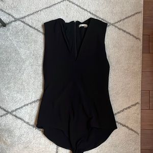 Alice and Olivia marley v neck bodysuit